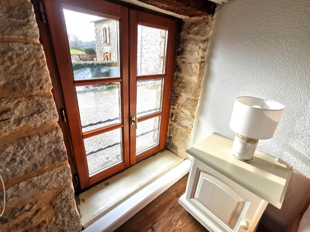 3 Self-Contained Gites With Pool And Games Room Saint-Georges-de-Noisné 외부 사진